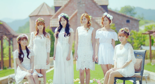 Archivo:Apink pink.png