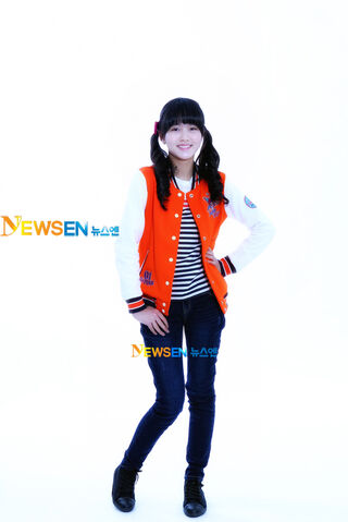 Archivo:Kim So Hyun6.jpg