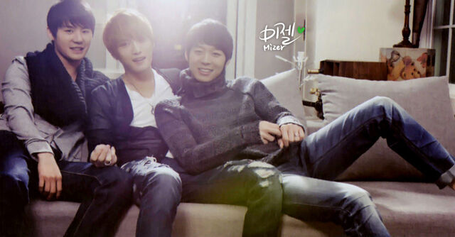 Archivo:Jyj-music-essay-8.jpg