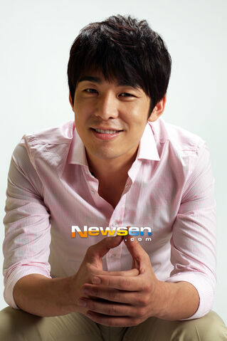 Archivo:Kim Sa Kwon6.jpg