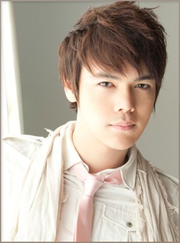 Archivo:Ji Hyuk3.jpg