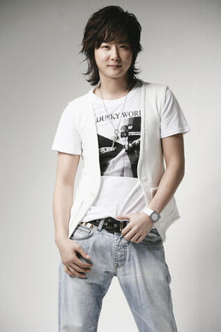 Archivo:Shinhyesung.jpg