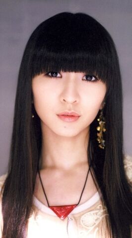 Archivo:Kashiyuka-perfume-group-21127410-389-700.jpg