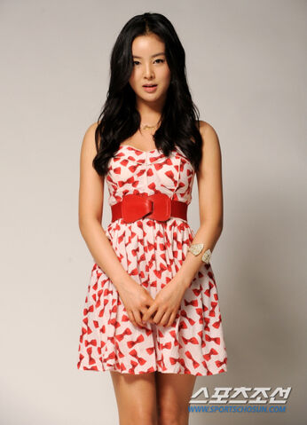 Archivo:Han Hye Rin19.jpg