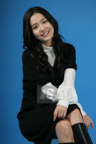 Archivo:Lee Jin5.jpg