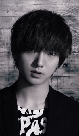 Archivo:300px05yesung.jpg
