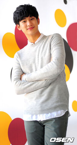 Archivo:Kim Soo Hyun8.jpg