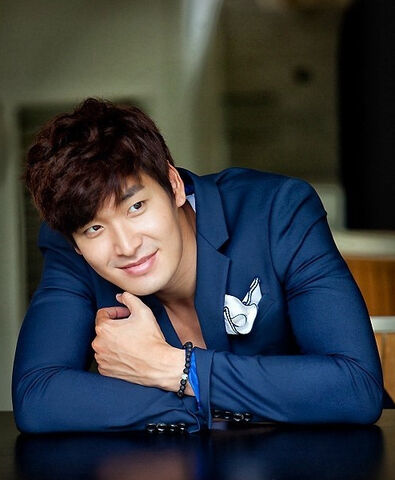 Archivo:Jung Gyu Woon7.jpg