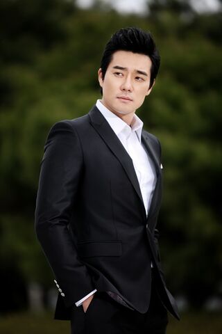 Archivo:Lee Tae Gon3.jpg