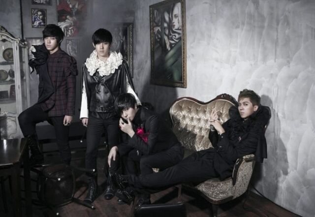 Archivo:Burningrose2.jpg