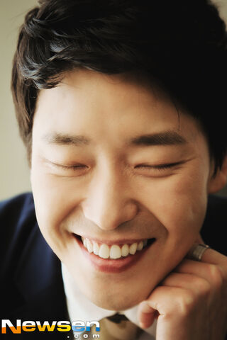 Archivo:Uhm Ki Joon27.jpg