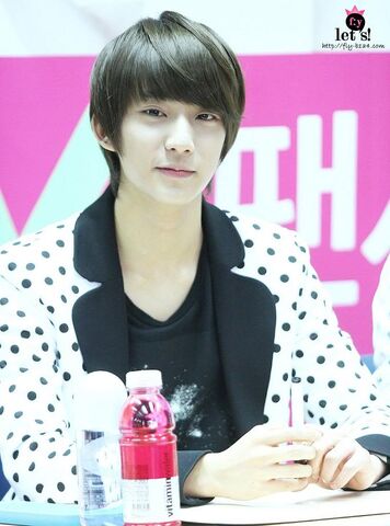 Archivo:GongChan32.jpg