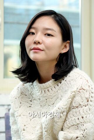 Archivo:Lee Som5.jpg