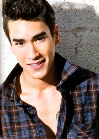 Archivo:Nadech01.jpg