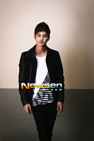 Archivo:Kim Bum31.jpg