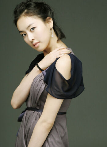 Archivo:Leedahee02400.jpg