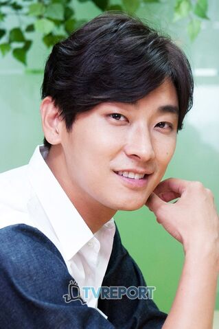 Archivo:Joo Ji Hoon1.jpg