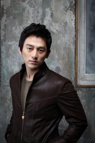 Archivo:Lee Won Suk2.jpg