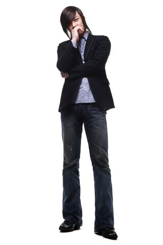 Archivo:Yoon Hyung Ryul3.jpg