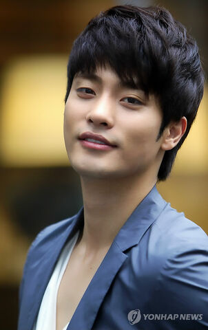 Archivo:Sung Hoon9.jpg