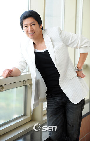 Archivo:Kim Soo Ro5.jpg