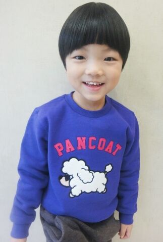 Archivo:Hong Eun Taek.jpg