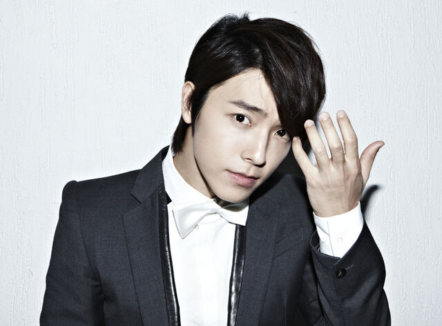 Archivo:Donghae (3).jpg