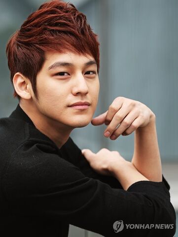 Archivo:Kim Bum36.jpg