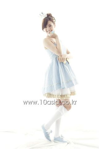 Archivo:Lizzy-girl-group-orange-caramel6.jpg