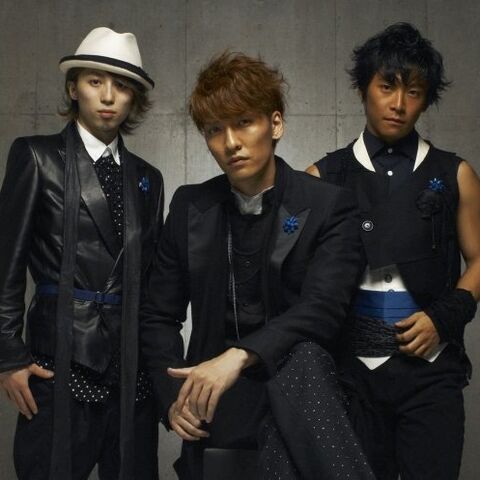 Archivo:Winds+10th+ANNIVERSARY.jpg