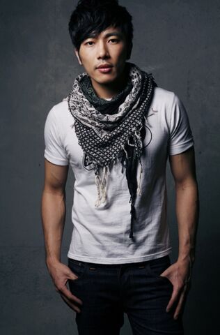 Archivo:Bae Gun Woo2.jpg