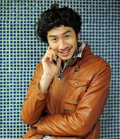 Archivo:20100705 leekwangsoo-460x534.jpg