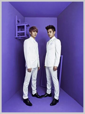 Archivo:Infinite H (1).jpg