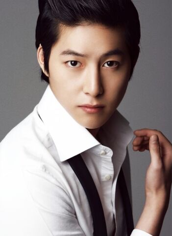 Archivo:Lee Seung Hak.jpg