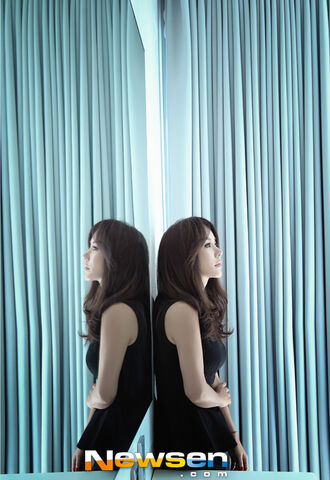 Archivo:Uhm Jung Hwa24.jpg