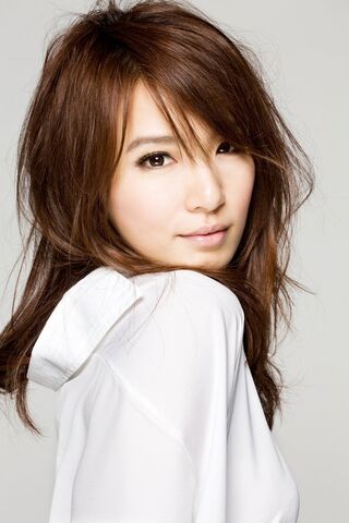 Archivo:Hebe Tian2.jpg