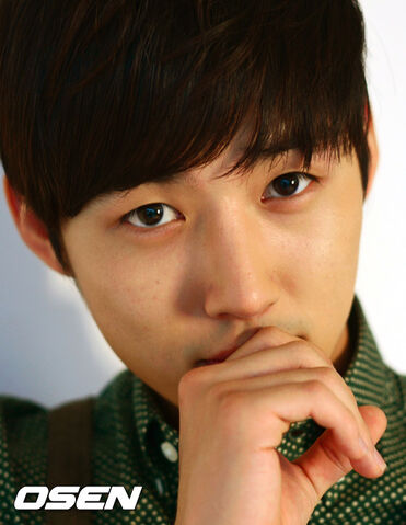 Archivo:Baek Sung Hyun15.jpg
