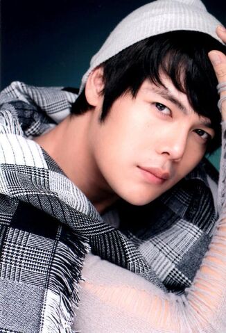 Archivo:Ji Hyuk7.jpg