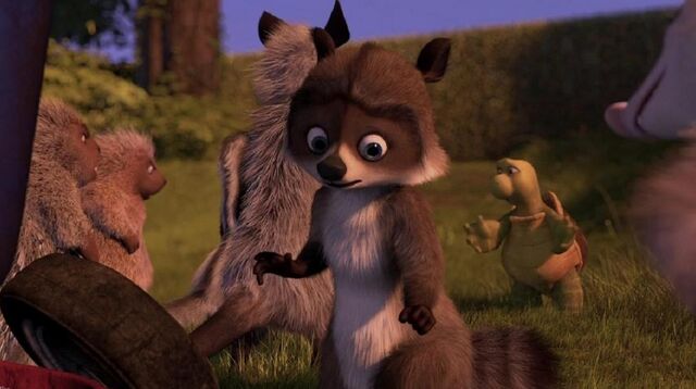 File:Over the Hedge RJ Almost Getting Caught.jpg