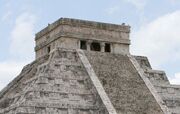Castillo temple-chichen itza