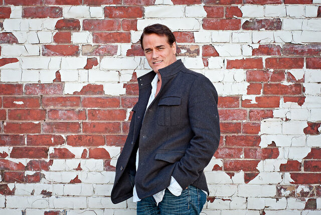 File:Paul Gross Wall.jpg