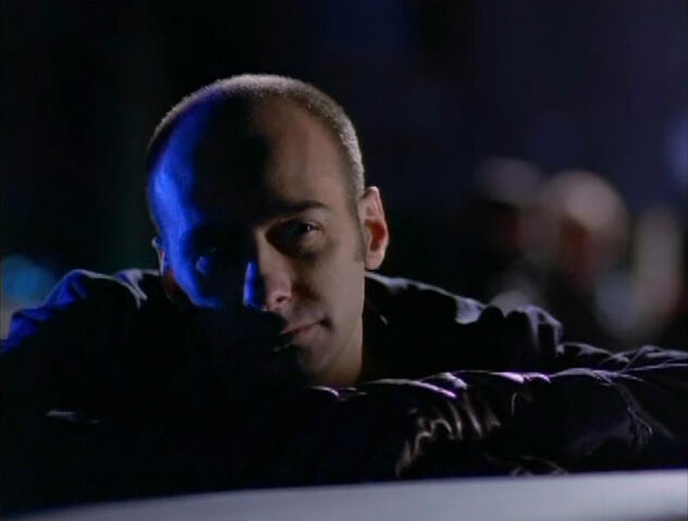 File:Ray Vecchio Body Language.jpg