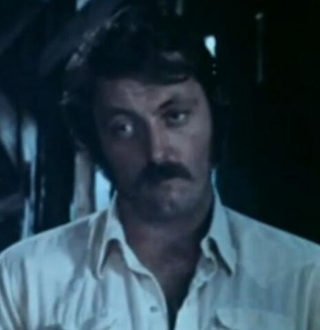 File:James Mitchum as Grady.jpg