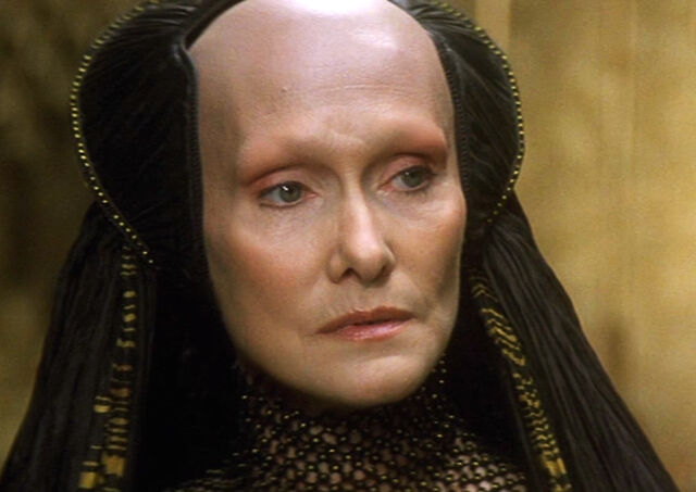 Файл:Sianphillips helengaiusmohiam.jpeg