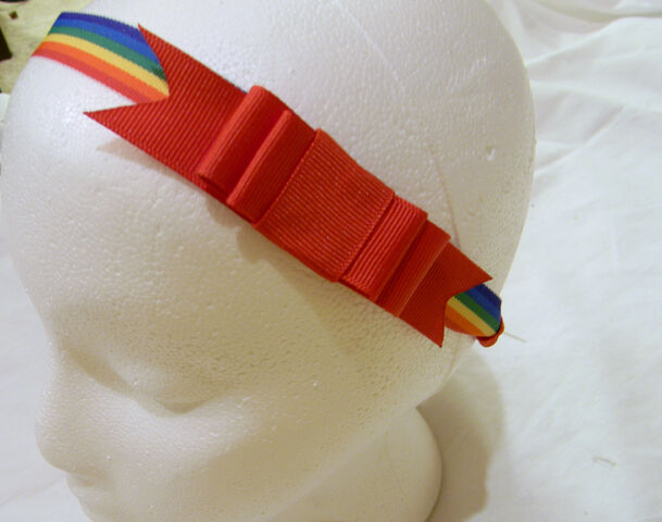 File:Glue bow.jpg