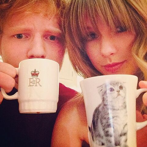 File:When-Ed-Told-Taylor-Caption-Mug-Selfie-SWEERAN.jpg