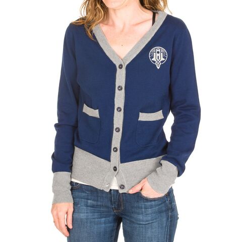 File:Ladies-cardigan-es-winterhold-front.jpg