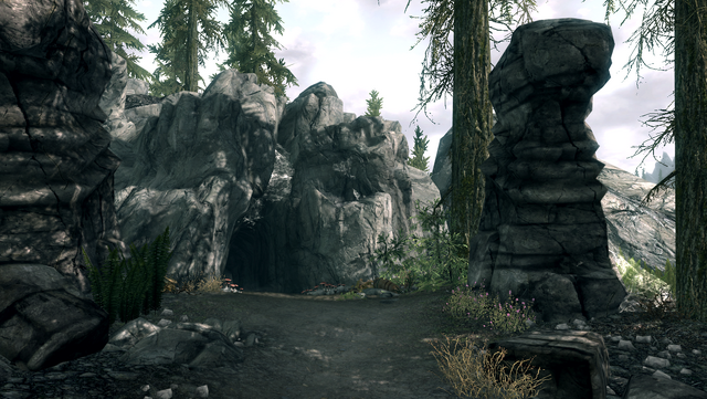 File:TESV Halldir's Cairn.png