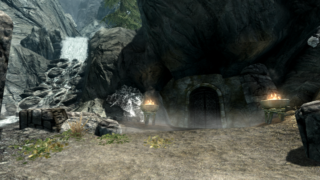 File:TESV Twilight Sepulcher Entrance.png