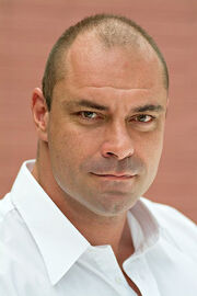 Conan Stevens.jpg